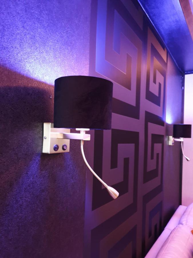 Miet-Kamp Ruhig, Zentral, Nahe Messe, Ausgefallenes Design 2 Schlafzimmer ベルリン エクステリア 写真